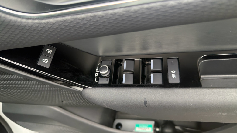 Land Rover Range Rover Velar 2.0 P250 R-Dynamic 5dr Auto Petrol Estate